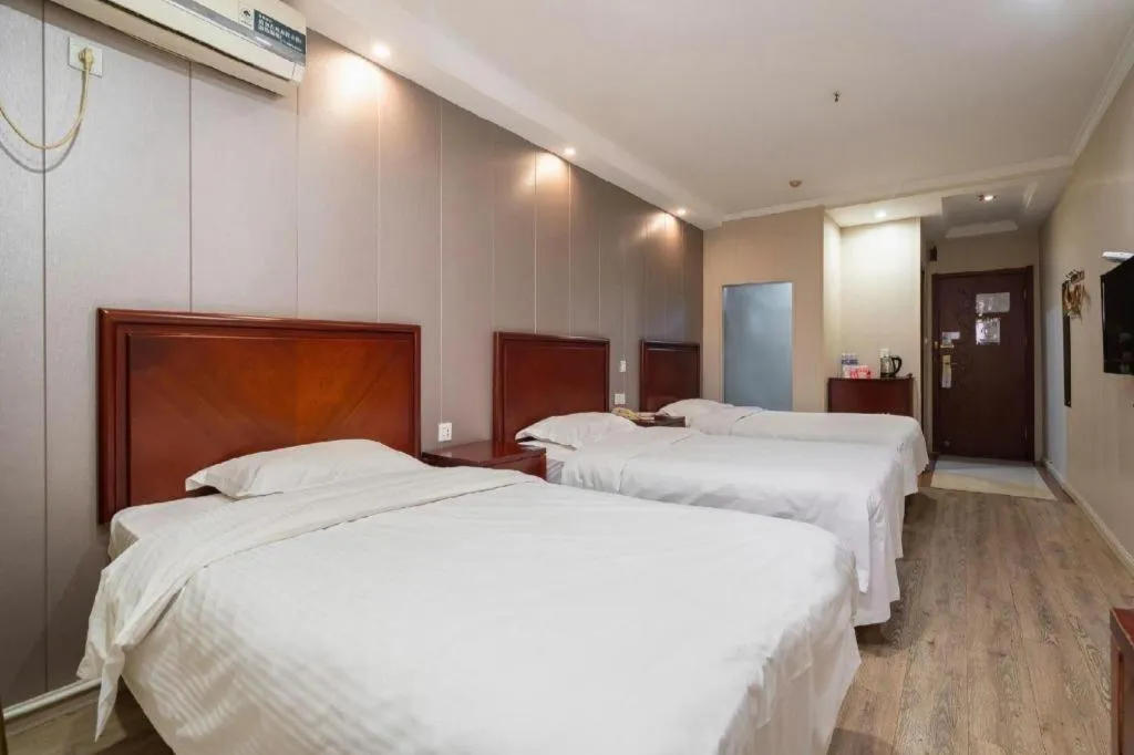 Bed in GreenTree Inn Wuxi Guangrui Road Hotel