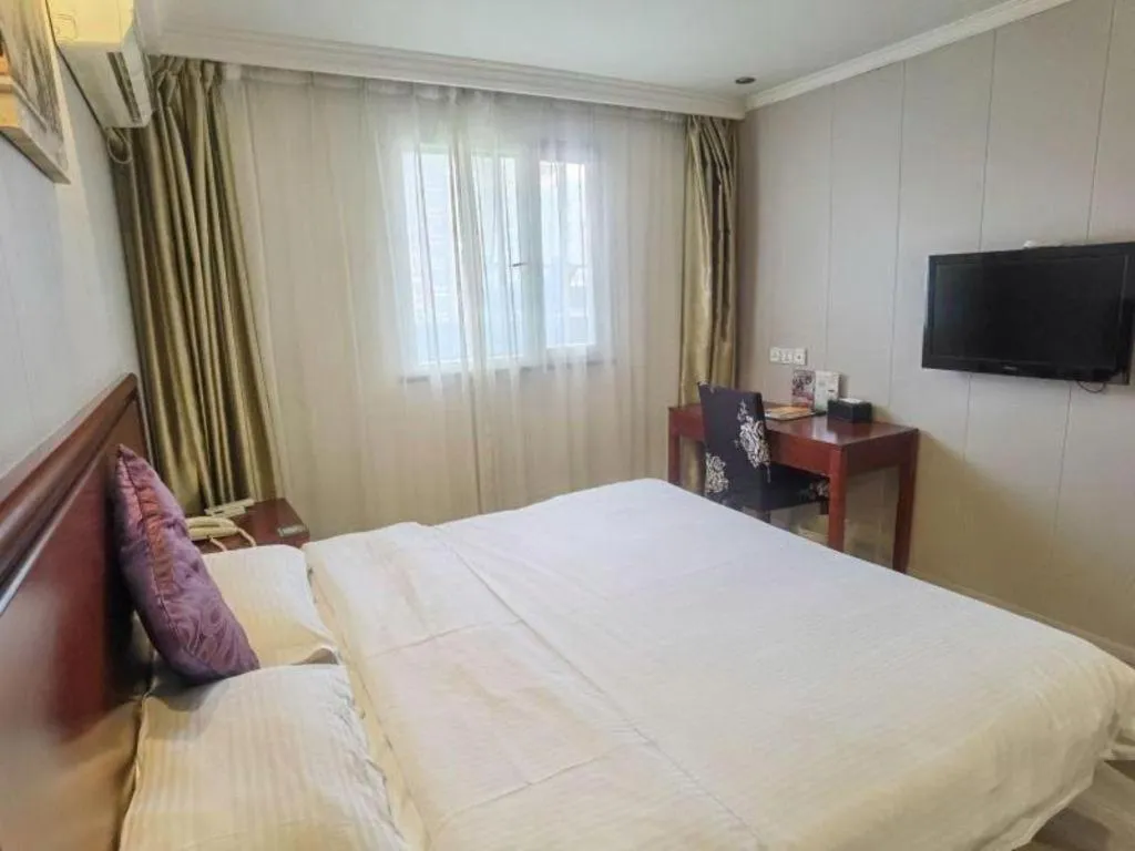 Bed in GreenTree Inn Wuxi Guangrui Road Hotel