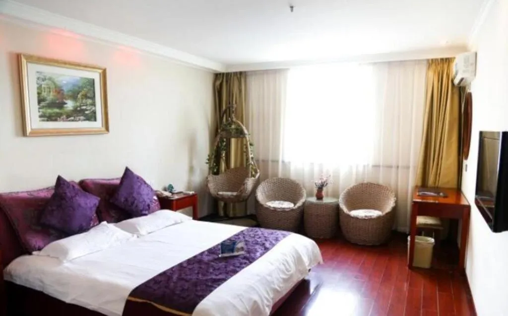 Bed in GreenTree Inn Wuxi Guangrui Road Hotel