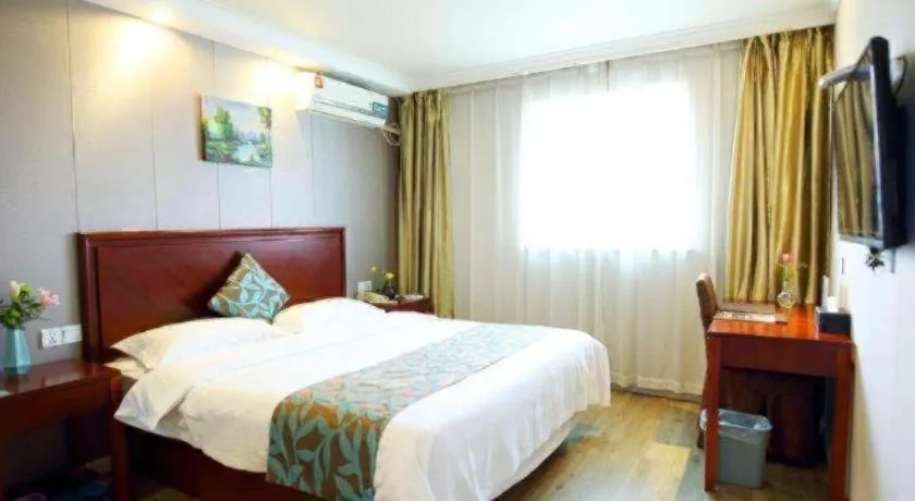 Bed in GreenTree Inn Wuxi Guangrui Road Hotel