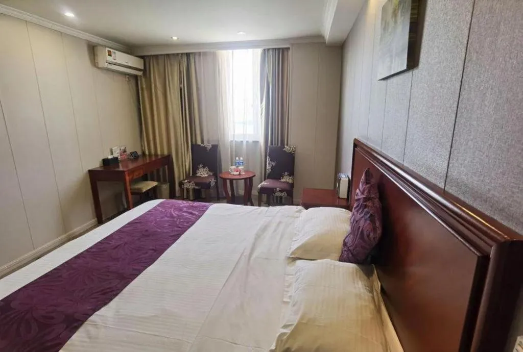 Bed in GreenTree Inn Wuxi Guangrui Road Hotel
