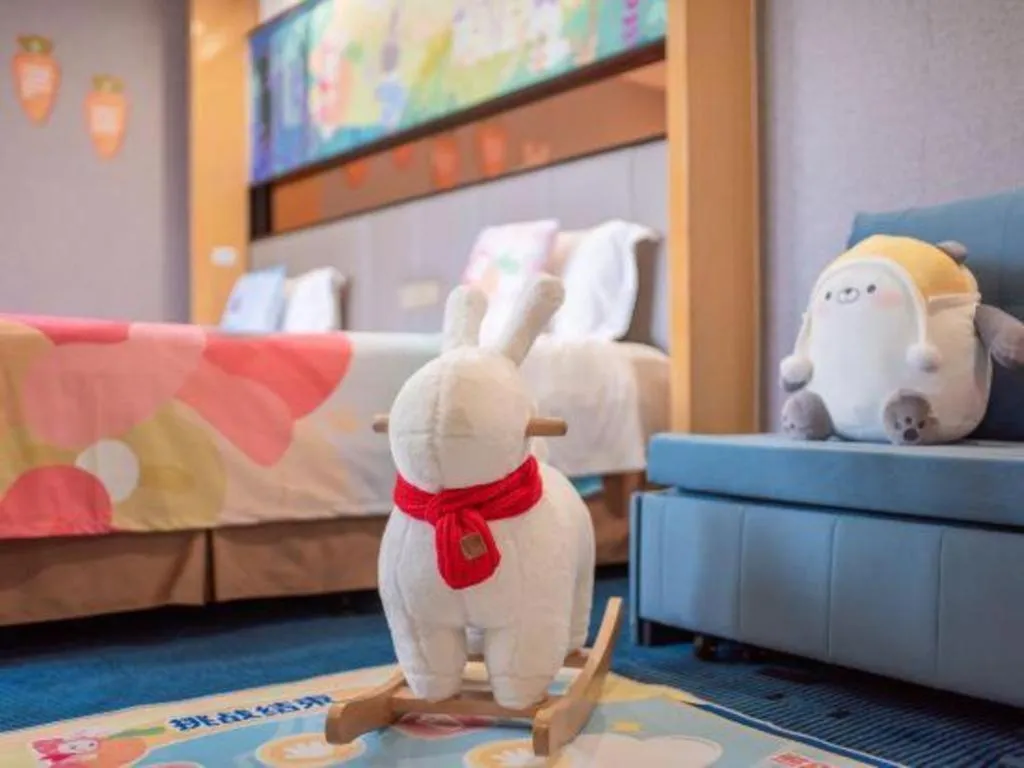 Bed in Grand Skylight Hotel KaiMei