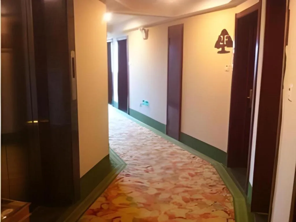 GreenTree Inn Jiaxing Tongxiang Tudian Express Hotel
