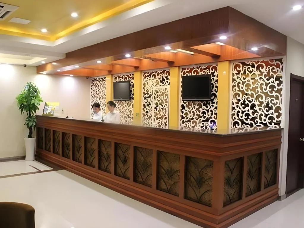 GreenTree Inn Lianyungang Suning Square Hualian Mantion Hotel