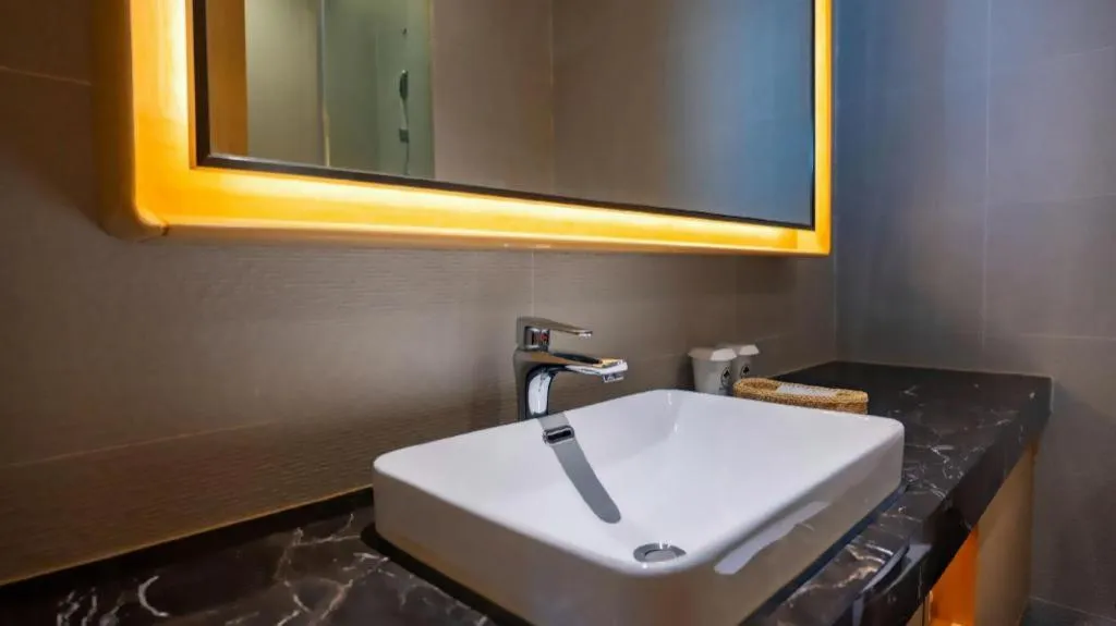 GreenTree Inn Lianyungang Suning Square Hualian Mantion Hotel