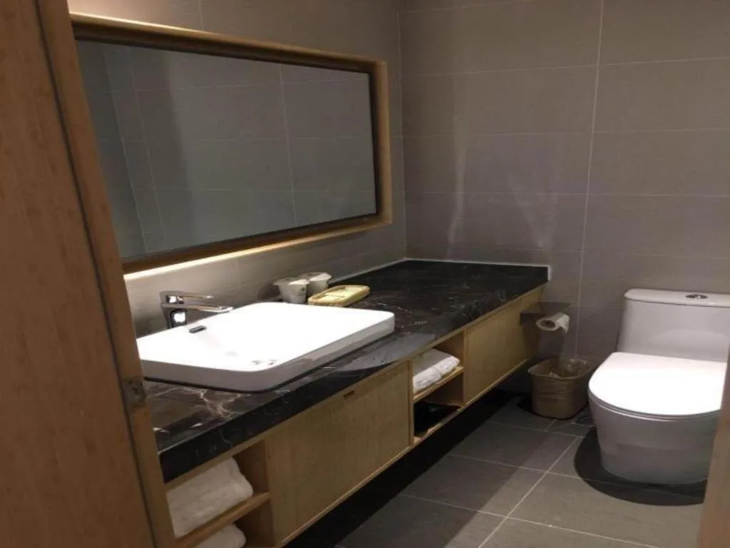 GreenTree Inn Lianyungang Suning Square Hualian Mantion Hotel