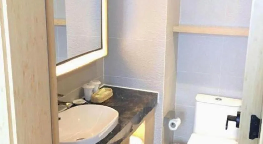 GreenTree Inn Lianyungang Suning Square Hualian Mantion Hotel