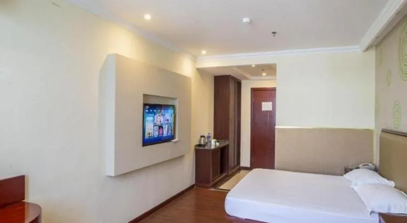 Bed in GreenTree Inn xinghua Middle Yingwu Road Express Hotel