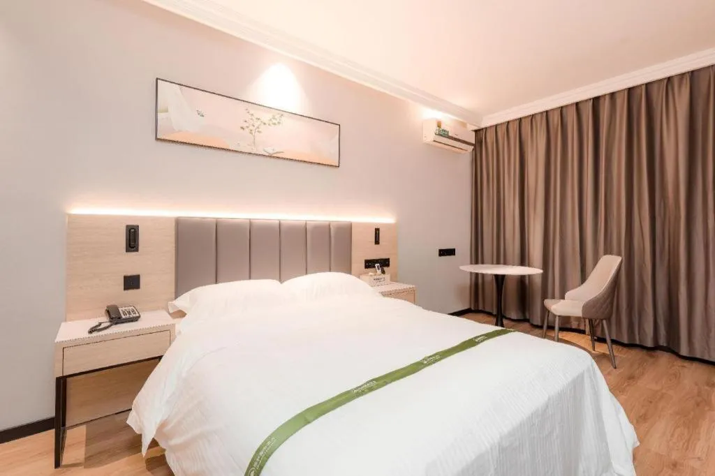 Bed in GreenTree Inn xinghua Middle Yingwu Road Express Hotel