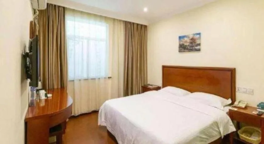Bed in GreenTree Inn xinghua Middle Yingwu Road Express Hotel