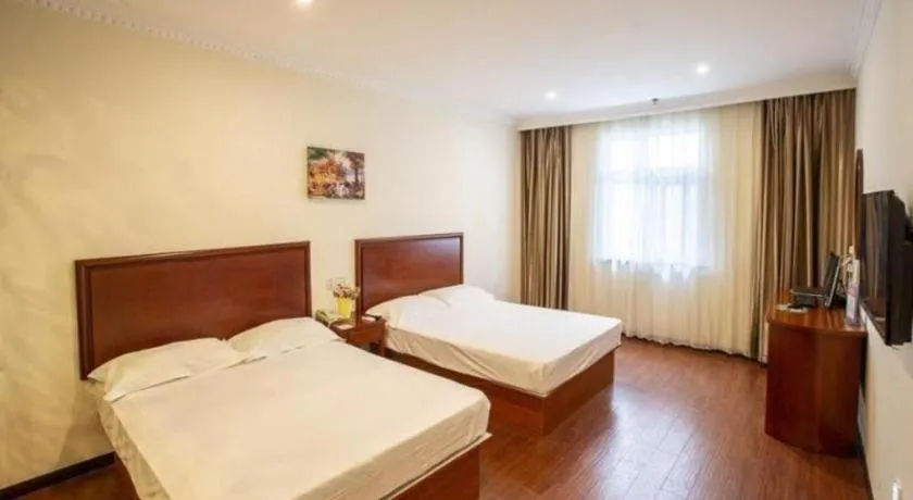 Bed in GreenTree Inn xinghua Middle Yingwu Road Express Hotel