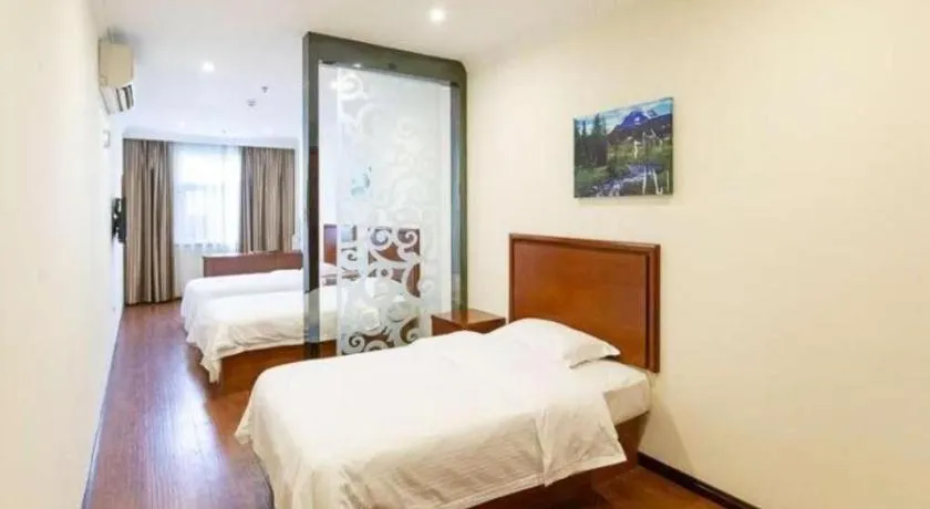 Bed in GreenTree Inn xinghua Middle Yingwu Road Express Hotel