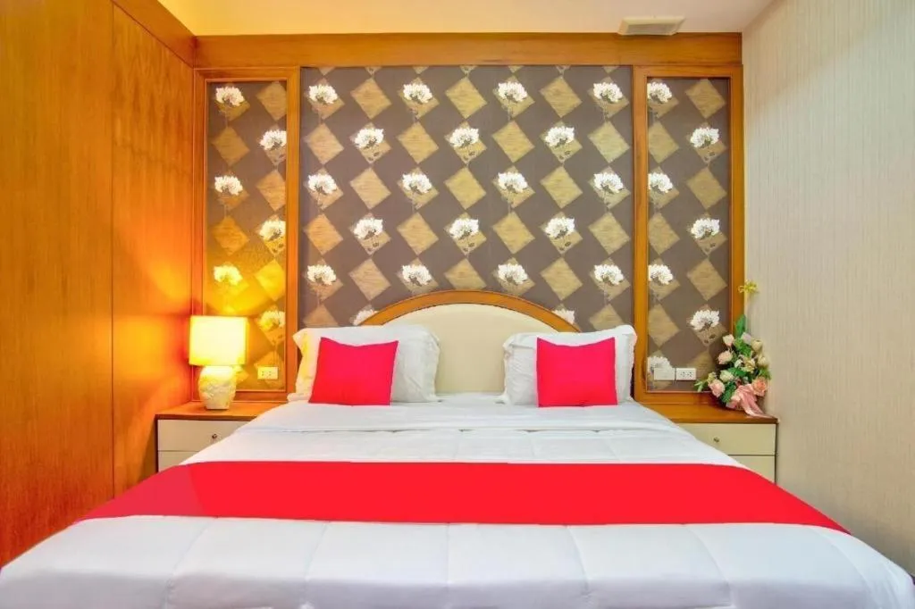 Bed in Thaiasia Goldensea Resort