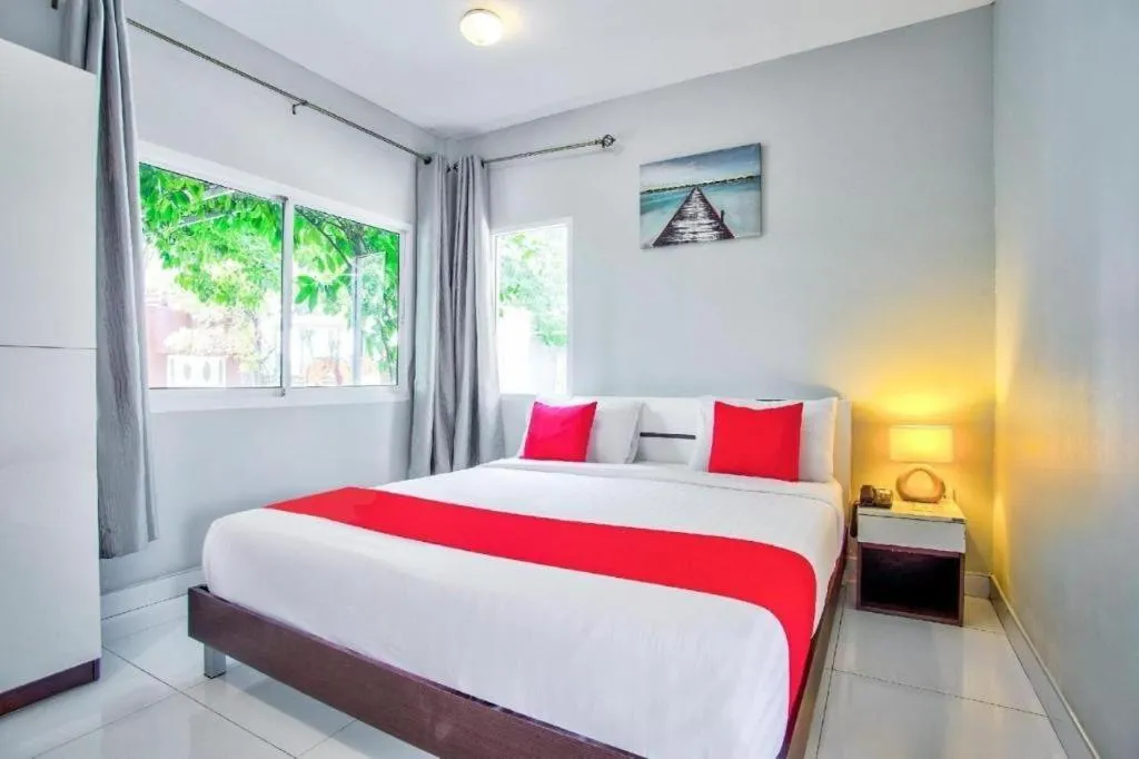 Bed in Thaiasia Goldensea Resort