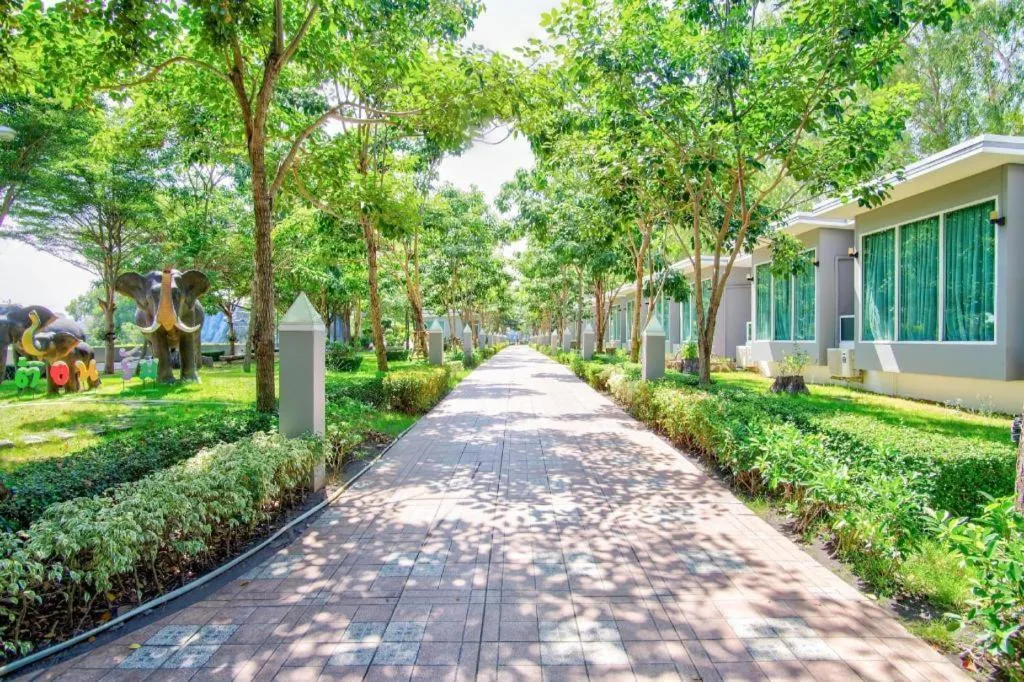 Thaiasia Goldensea Resort