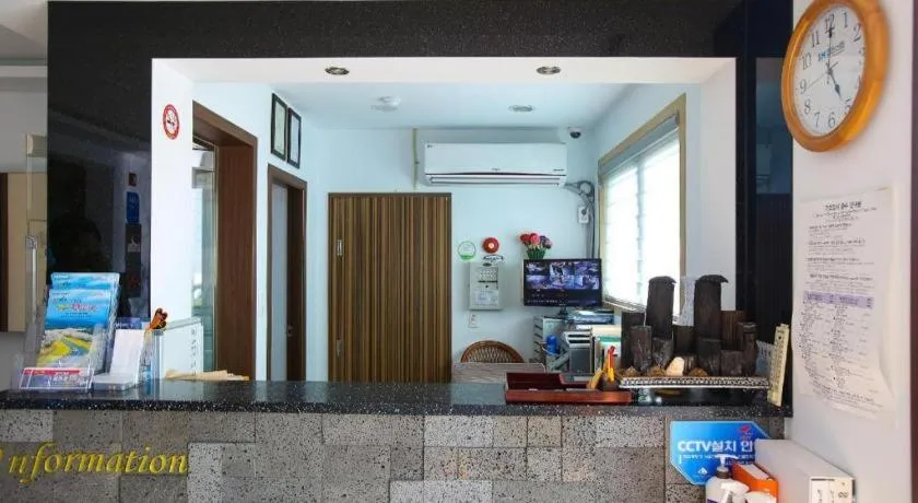 Port Avenue Hotel N Resort