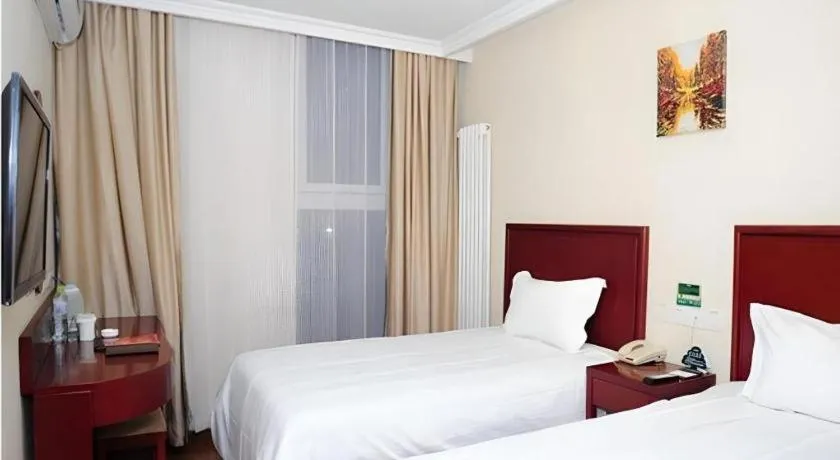 Bed in GreenTree Inn Beijing Shangdi East Anningzhuang Road Shell Hotel