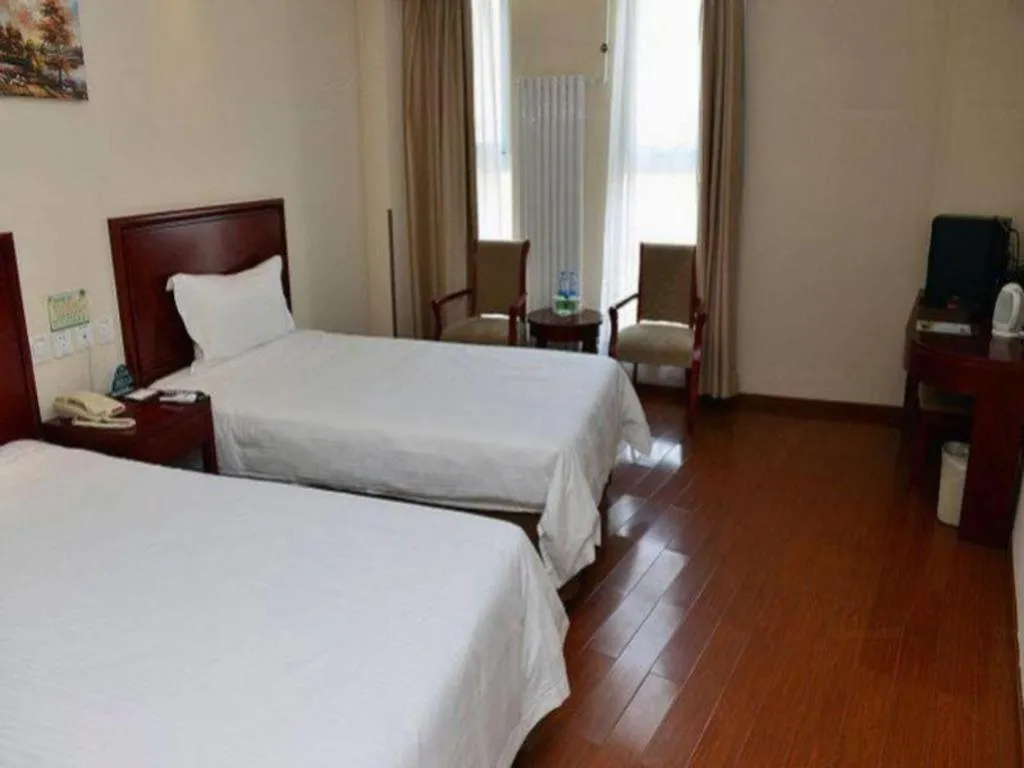 Bed in GreenTree Inn Beijing Shangdi East Anningzhuang Road Shell Hotel