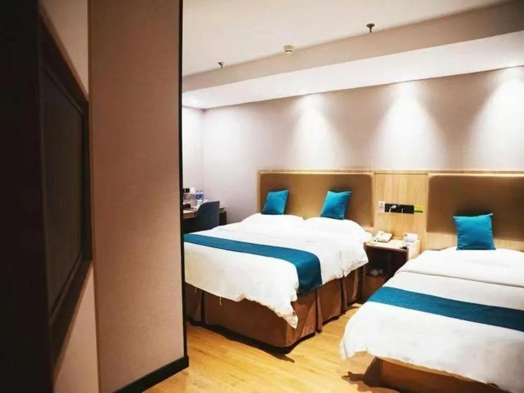 Bed in GreenTree Inn Beijing Shangdi East Anningzhuang Road Shell Hotel