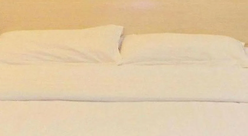 Bed in GreenTree Inn Beijing Shangdi East Anningzhuang Road Shell Hotel