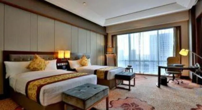 Bed in Shenyang Rayfont International Hotel