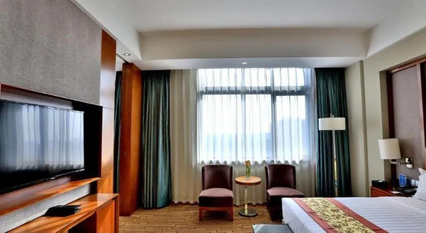 Bed in Shenyang Rayfont International Hotel