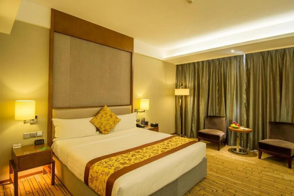 Bed in Shenyang Rayfont International Hotel