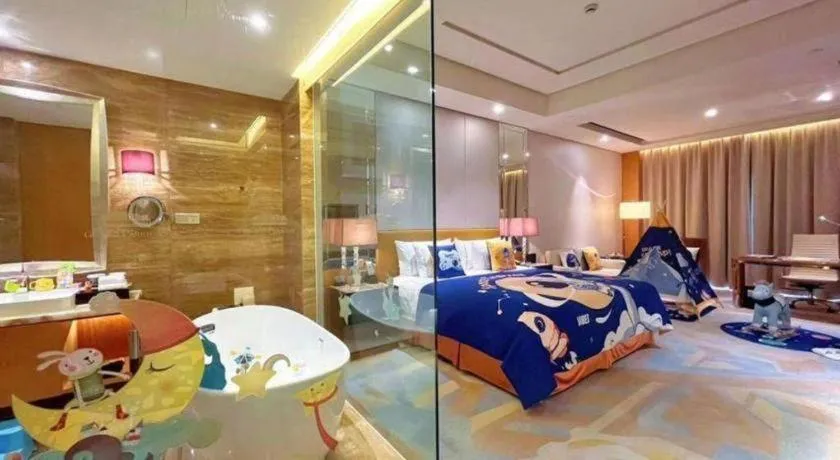 Bed in Grand Parkray Hangzhou Hotel