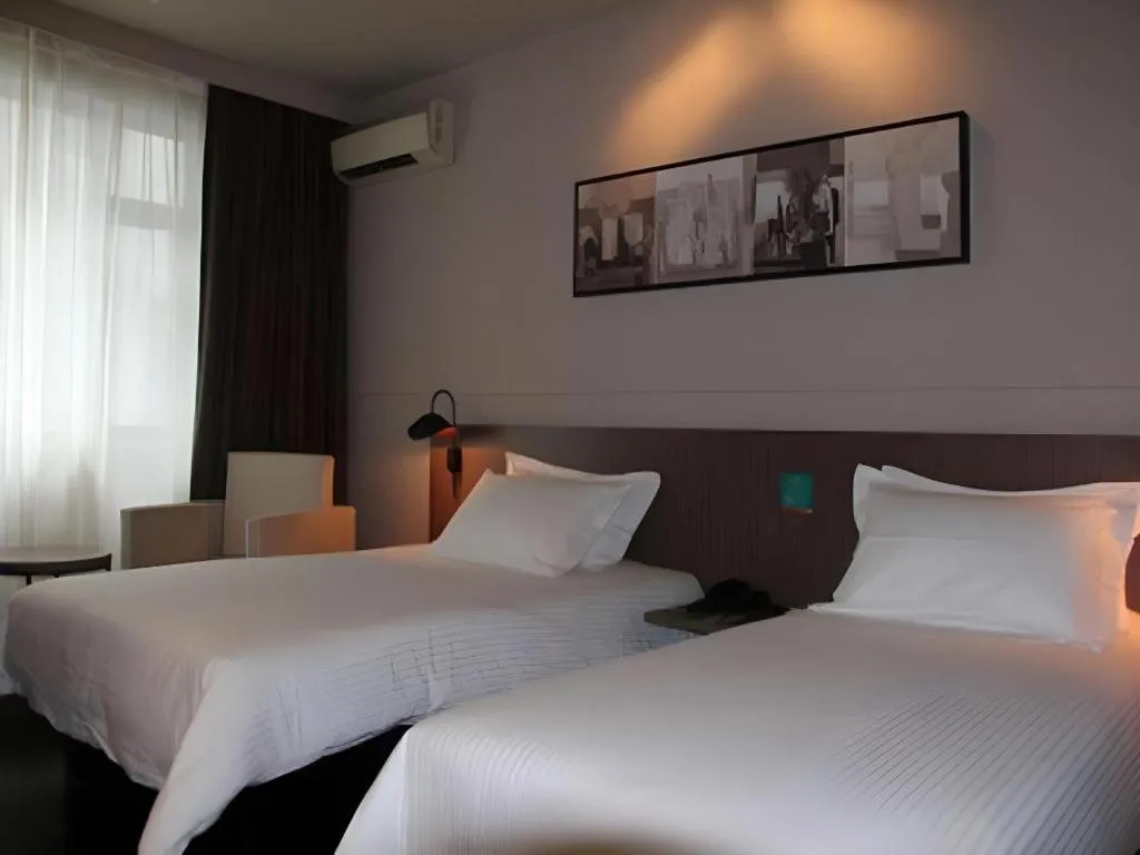 Bed in Jinjiang Inn Hangzhou Xihu Avenue Branch