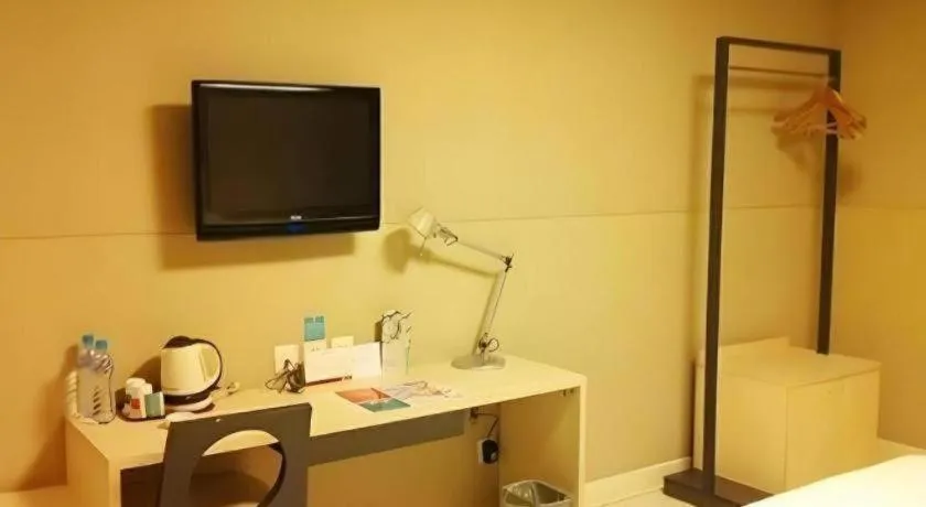 Bed in Jinjiang Inn Hangzhou Xihu Avenue Branch