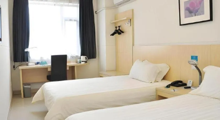 Bed in Jinjiang Inn Hangzhou Xihu Avenue Branch