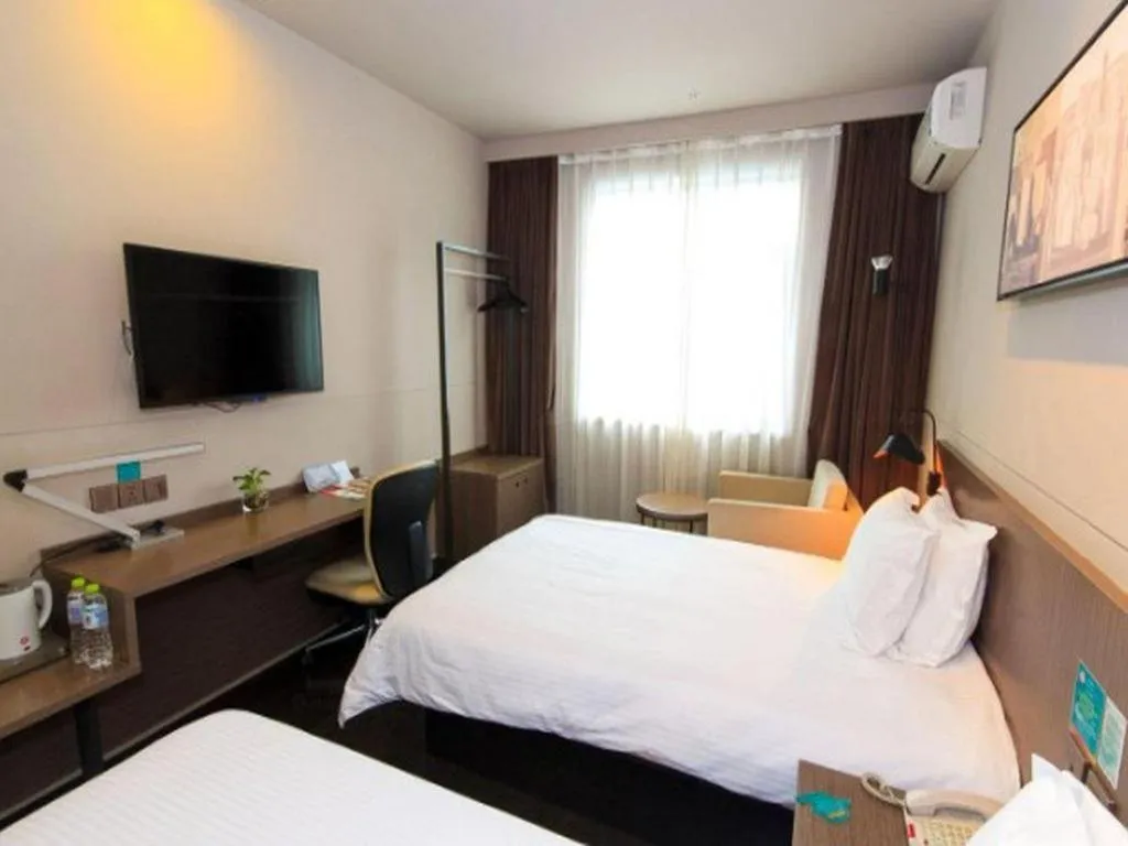 Bed in Jinjiang Inn Hangzhou Xihu Avenue Branch