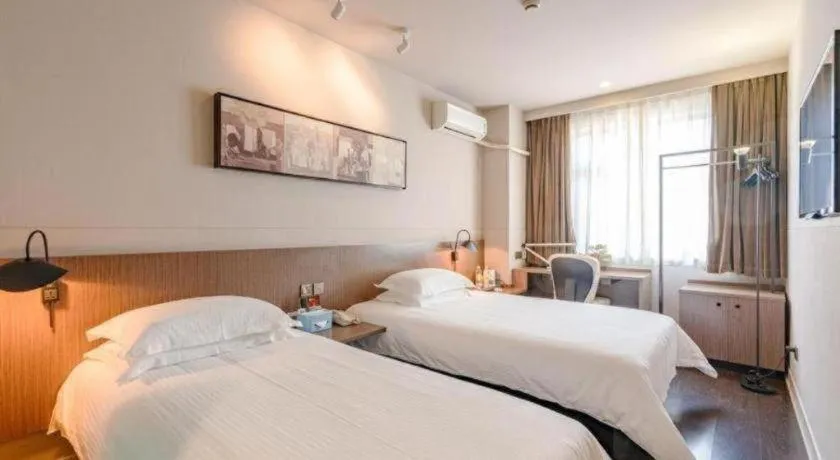 Bed in Jinjiang Inn Hangzhou Xihu Avenue Branch