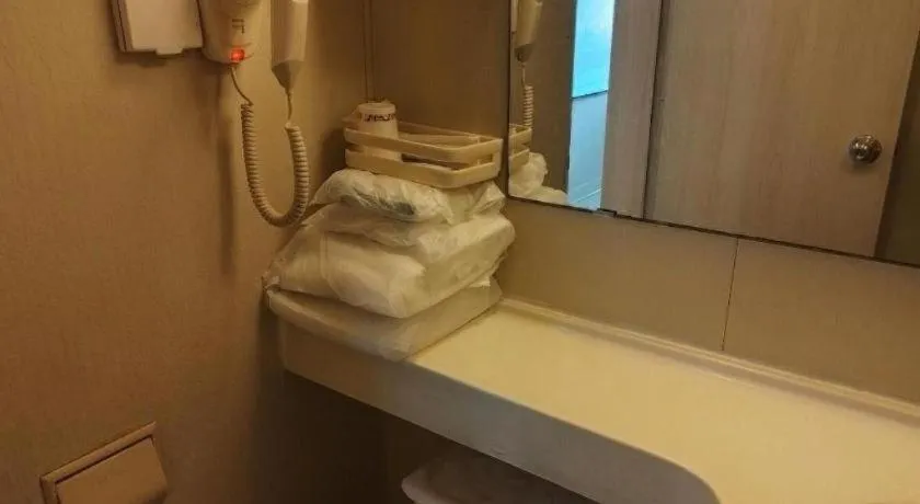 Jinjiang Inn Zhengzhou Railway Station Erqi Square Metro Station