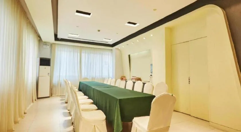 Jinjiang Inn Zhengzhou Railway Station Erqi Square Metro Station