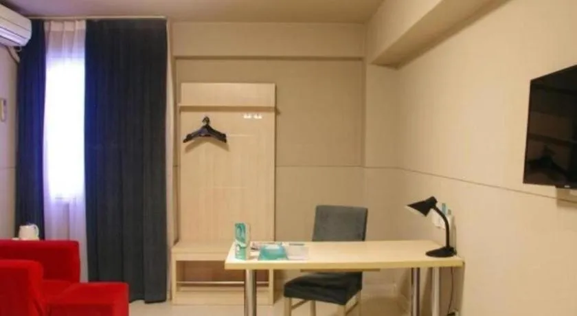 Jinjiang Inn Zhengzhou Railway Station Erqi Square Metro Station