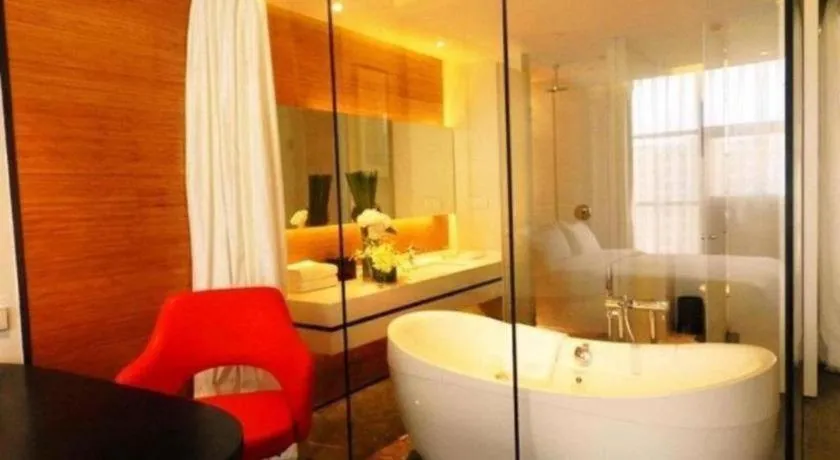 Himalayas Qingdao Hotel