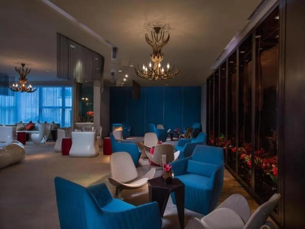 Himalayas Qingdao Hotel