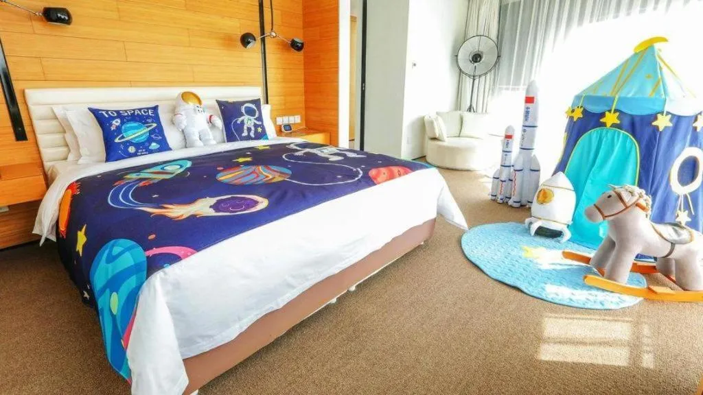 Bed in Himalayas Qingdao Hotel