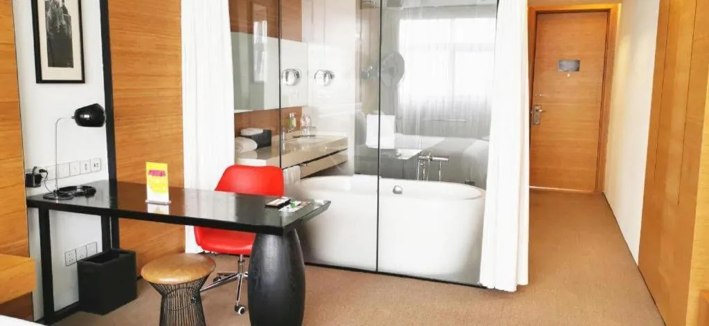 Himalayas Qingdao Hotel