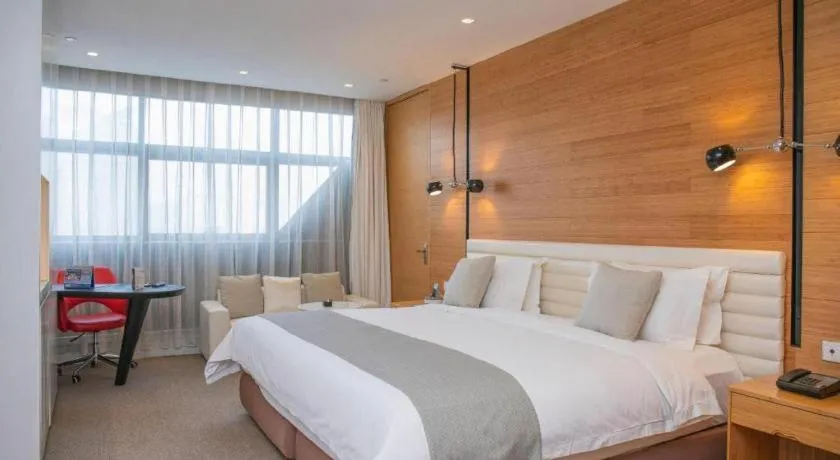 Bed in Himalayas Qingdao Hotel