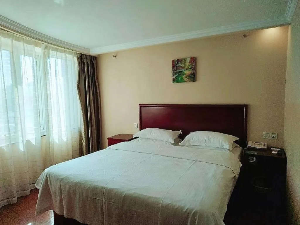 Bed in GreenTree Inn Huaian Lianshui Jindi International Garden Business Hotel