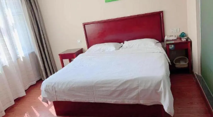 Bed in GreenTree Inn Huaian Lianshui Jindi International Garden Business Hotel