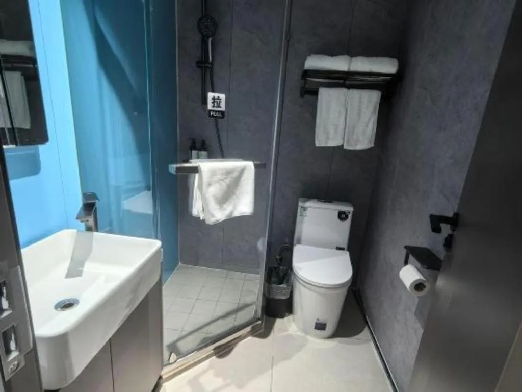 GreenTree Inn Shanghai South Railway Station Xujiahui Stadium Subway Station Shell Hotel