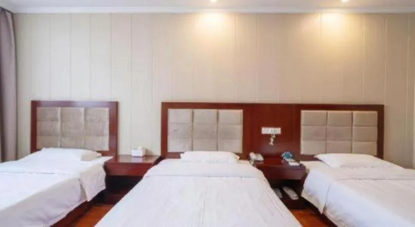 Bed in GreenTree Inn Wuxi Changjiang North Road Jincheng Road Express Hotel