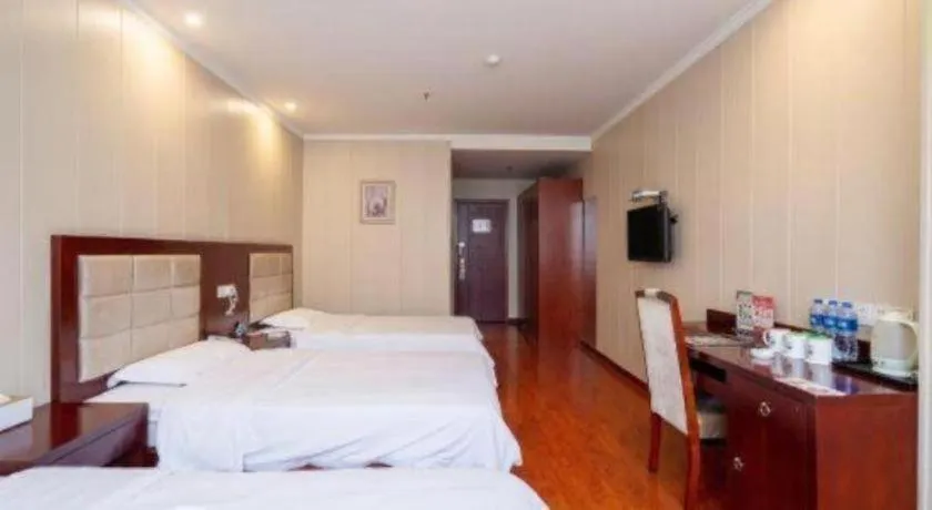 Bed in GreenTree Inn Wuxi Changjiang North Road Jincheng Road Express Hotel