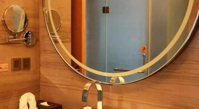 Zhangjiagang Zhonglian GDH International Hotel