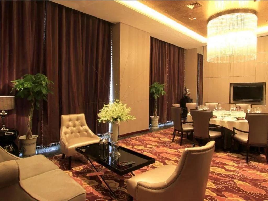 Zhangjiagang Zhonglian GDH International Hotel
