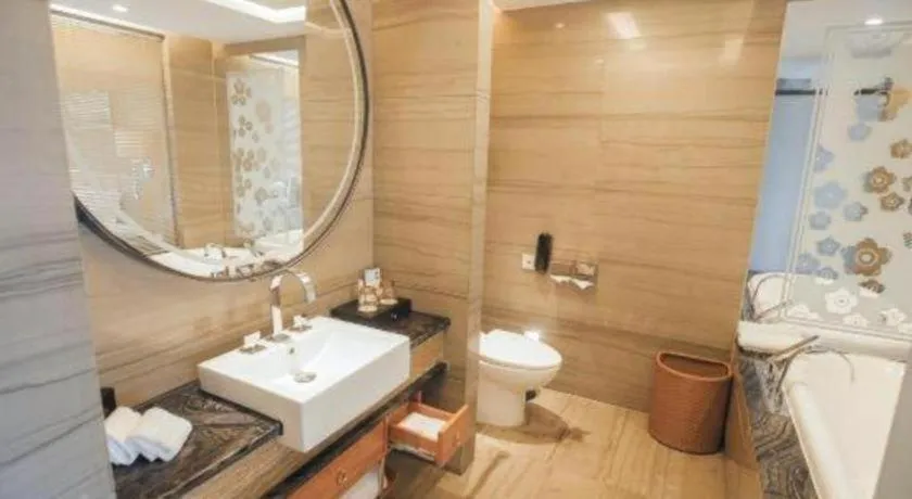 Zhangjiagang Zhonglian GDH International Hotel