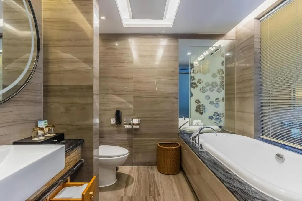 Zhangjiagang Zhonglian GDH International Hotel